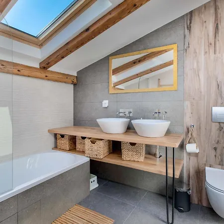 3 Bedroom Beautiful In Prázdninový dům
