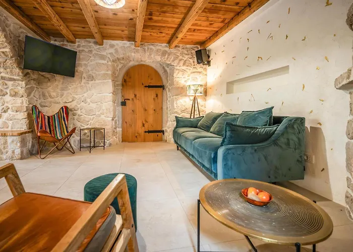 3 Bedroom Beautiful In Malinska