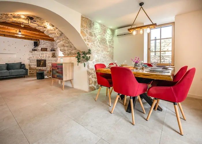 3 Bedroom Beautiful In * Malinska
