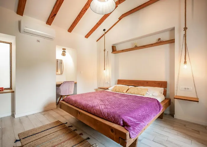 3 Bedroom Beautiful In Malinska
