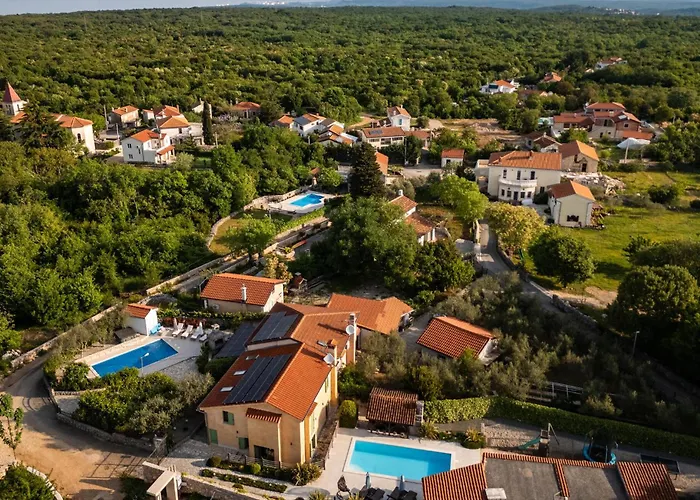 3 Bedroom Beautiful In *