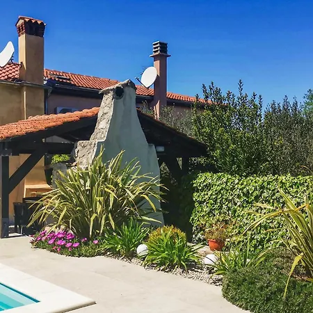 3 Bedroom Beautiful In Feriehus *