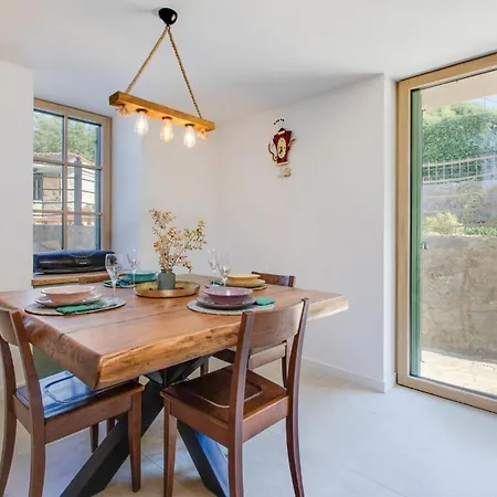 度假居 3 Bedroom Beautiful In 马林斯卡