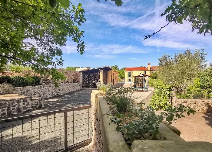 3 Bedroom Beautiful In * Malinska