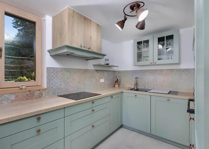 3 Bedroom Beautiful In Malinska