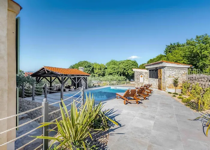 3 Bedroom Beautiful In