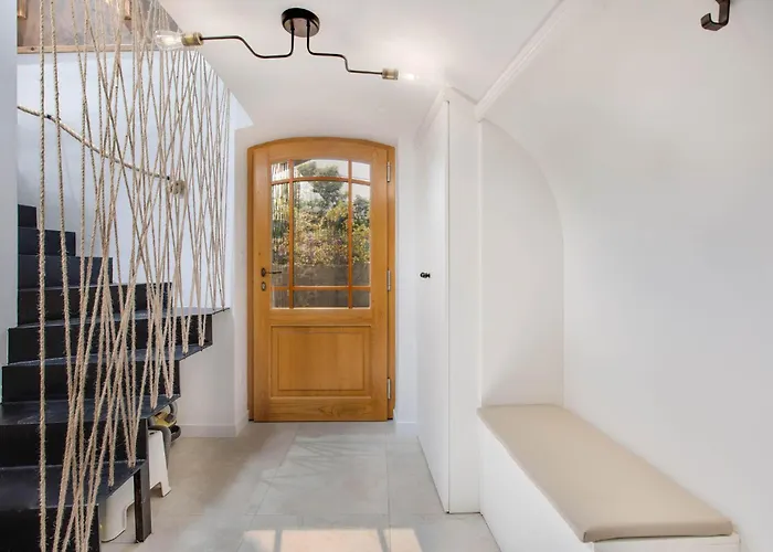 3 Bedroom Beautiful In * Malinska