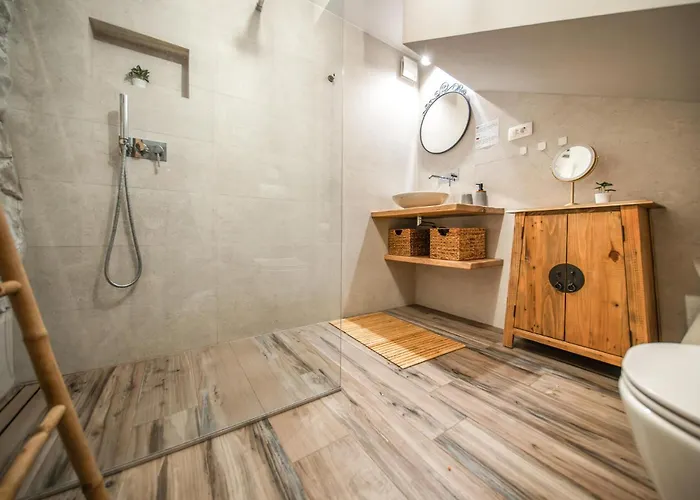 3 Bedroom Beautiful In Prázdninový dům *