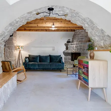 3 Bedroom Beautiful In * Malinska